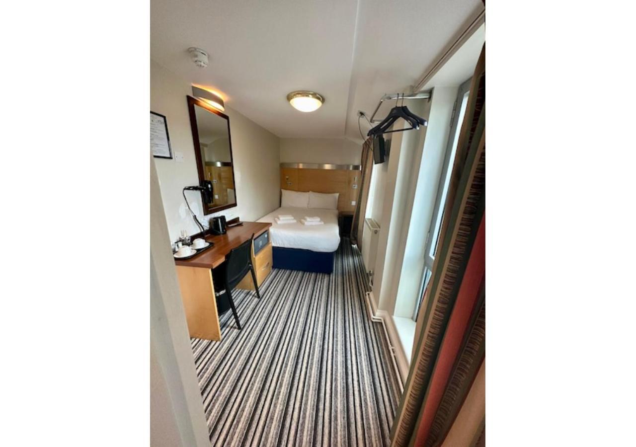 Maiden Oval Hotell London Exteriör bild