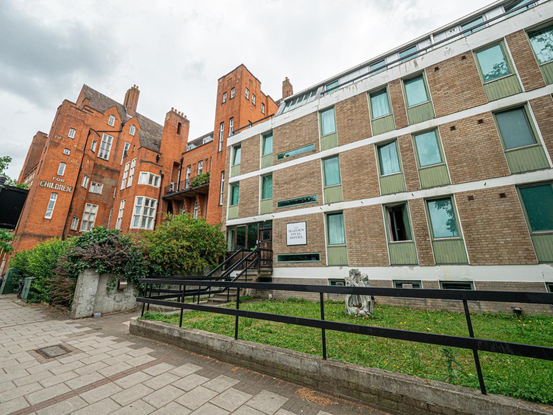 Maiden Oval Hotell London Exteriör bild